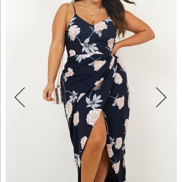 Just This Once Dress In Navy Floral - Picture 2 of 6